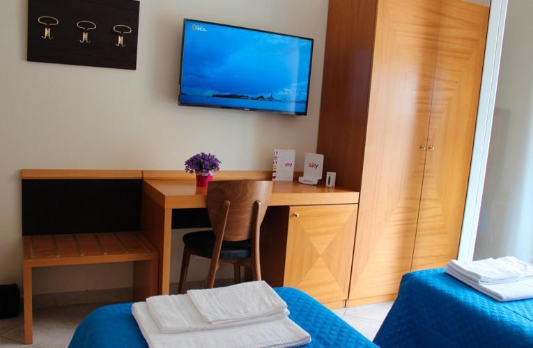 Hotel Mare Azzurro Terracine Extérieur photo